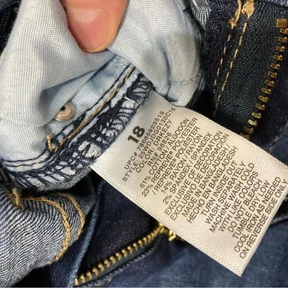 Jordache Classic Blue Bootcut Jeans with Subtle Fading Adjustable Waist Size 18 - Picture 8 of 14